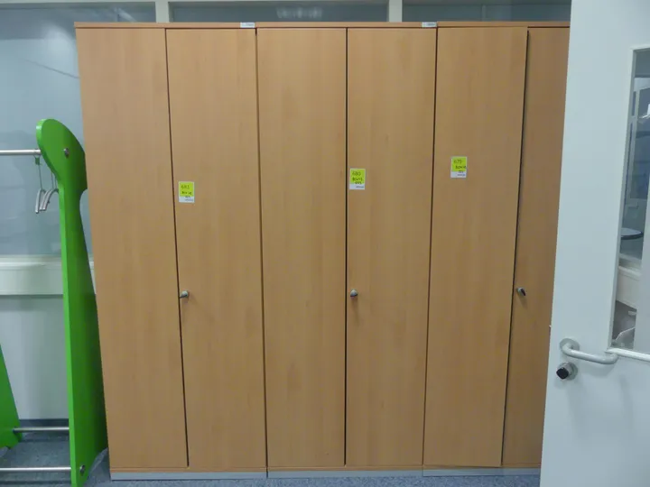 Werndl - Schrank Maße in cm ca. 80 x 43 x 223